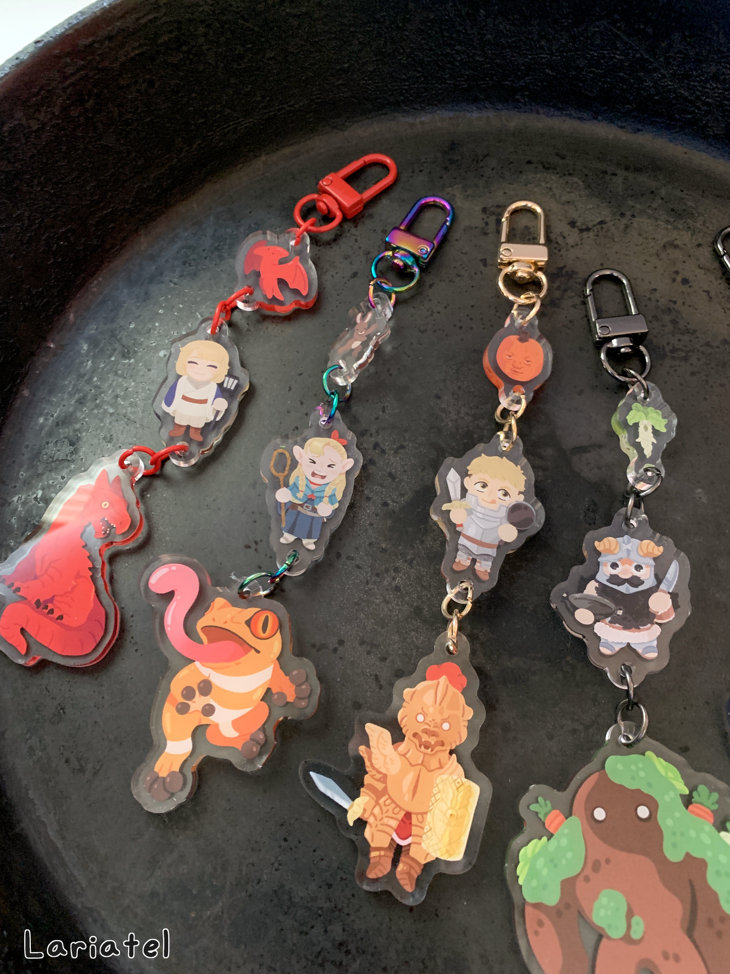 Dungeon Meshi Linked Keychains